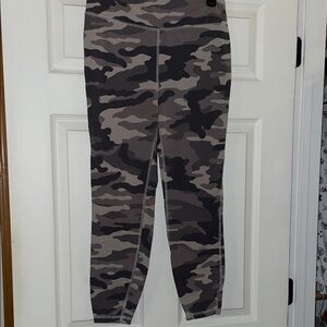 J. Crew Women's Camouflage Leggings - Black and Gray